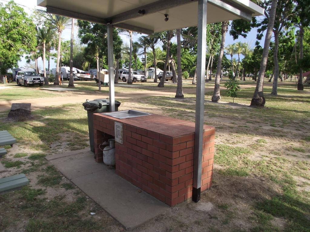 Karumba Point Sunset Caravan Park Ngoại thất bức ảnh